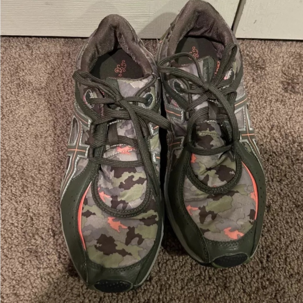 Asics gel euphoria Camouflage Athletic Sneakers sz 9.5
